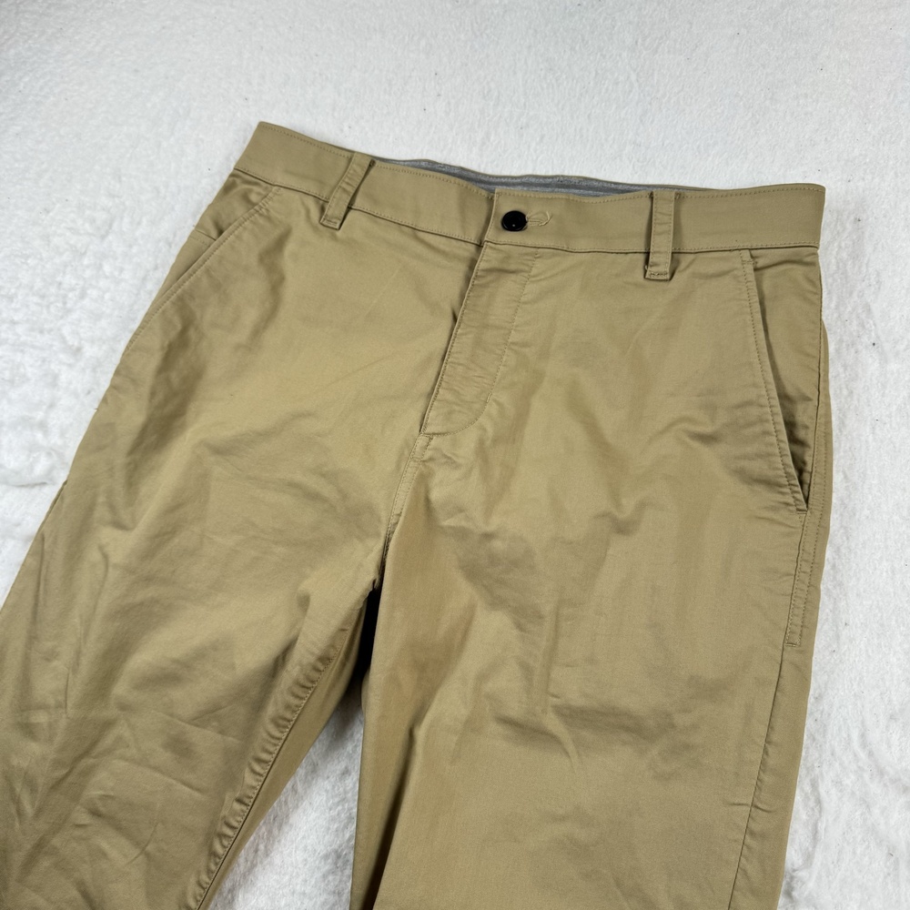 Nike Dri-FIT Pants Mens Size 32x30 Beige Slim Fit Golf Stretch Khakis Casual
